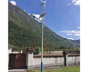 张掖壁挂太阳能路灯生产厂家